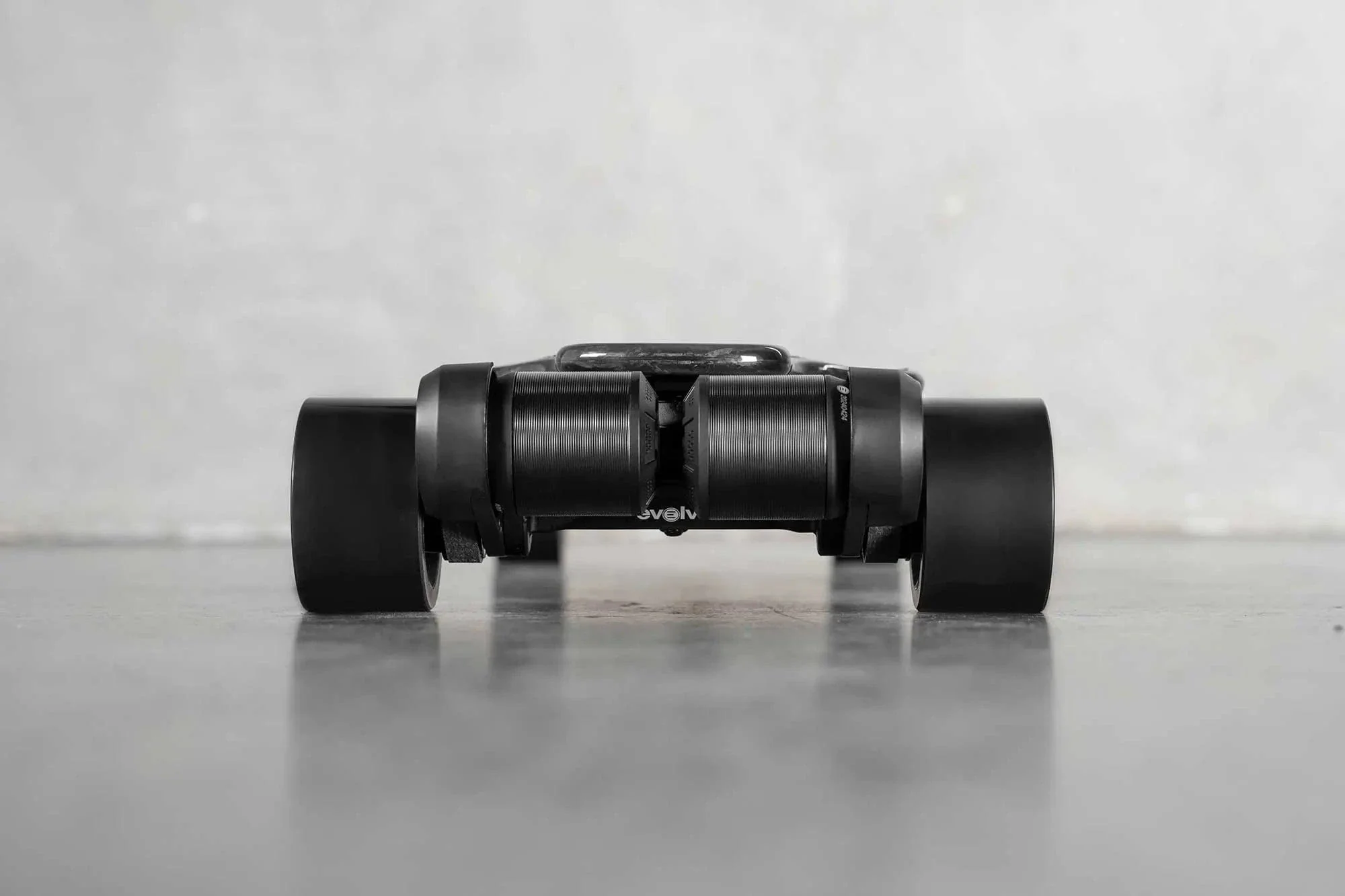 Evolve "Diablo" Carbon Street Electric Skateboard - Image 4