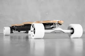 Evolve "Diablo" Bamboo Street Electric Skateboard - Image 6