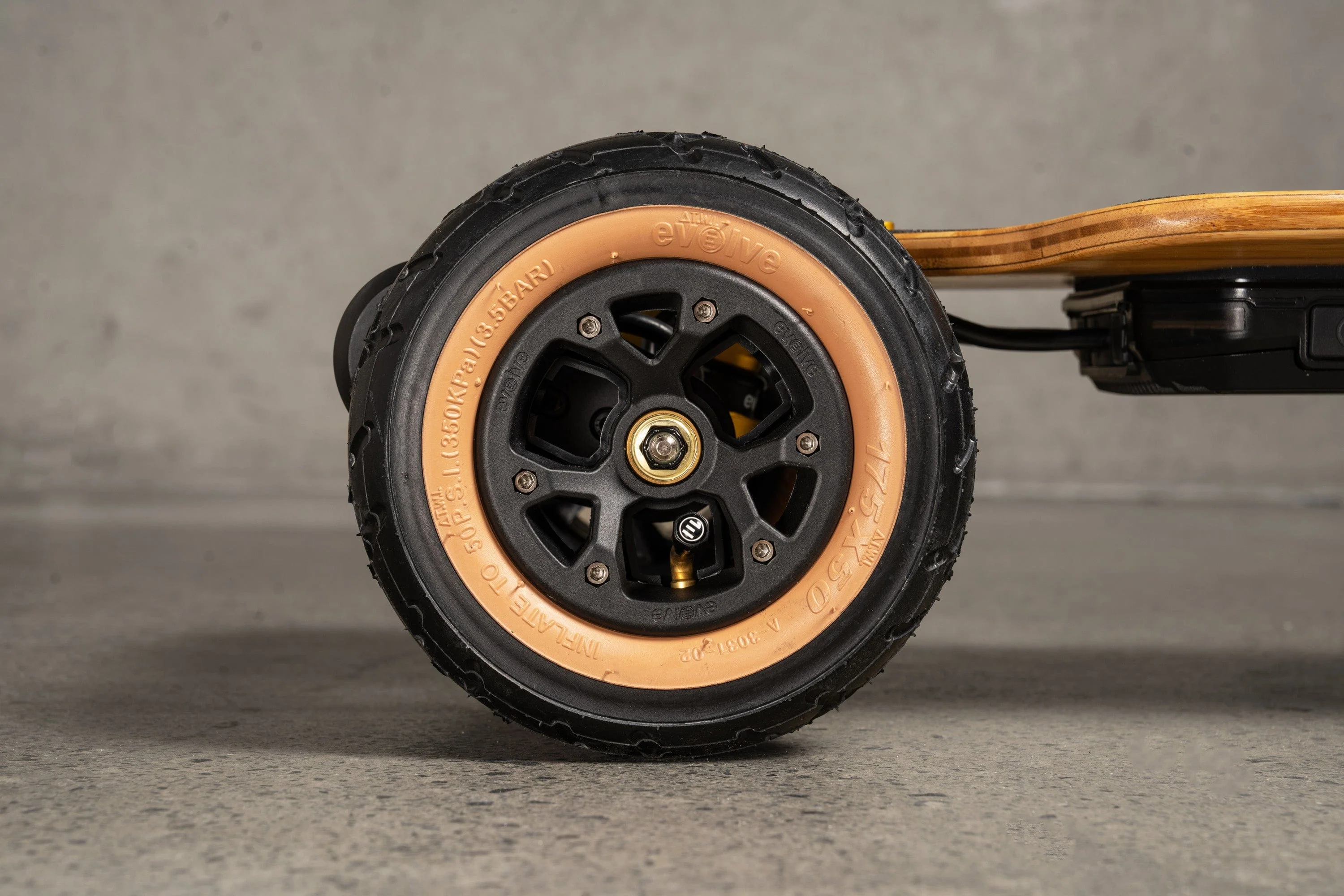 Evolve Fusion 2 in 1  Electric Skateboard - Image 28