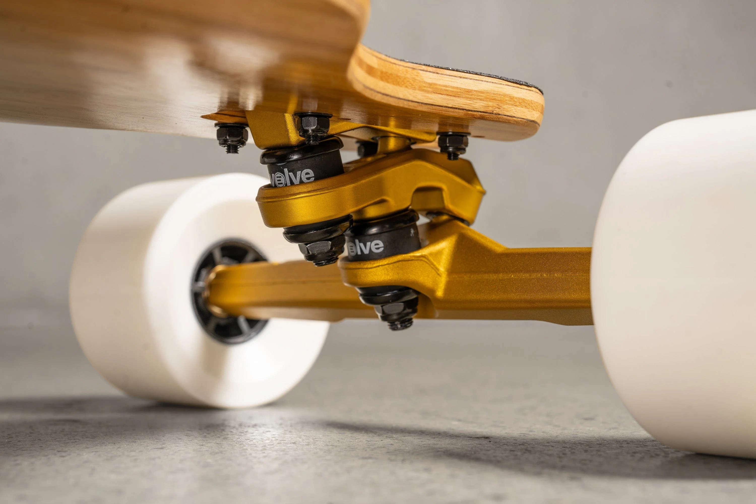 Evolve Fusion Street Electric Skateboard - Image 6